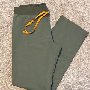 Figs Moss Livingston pant